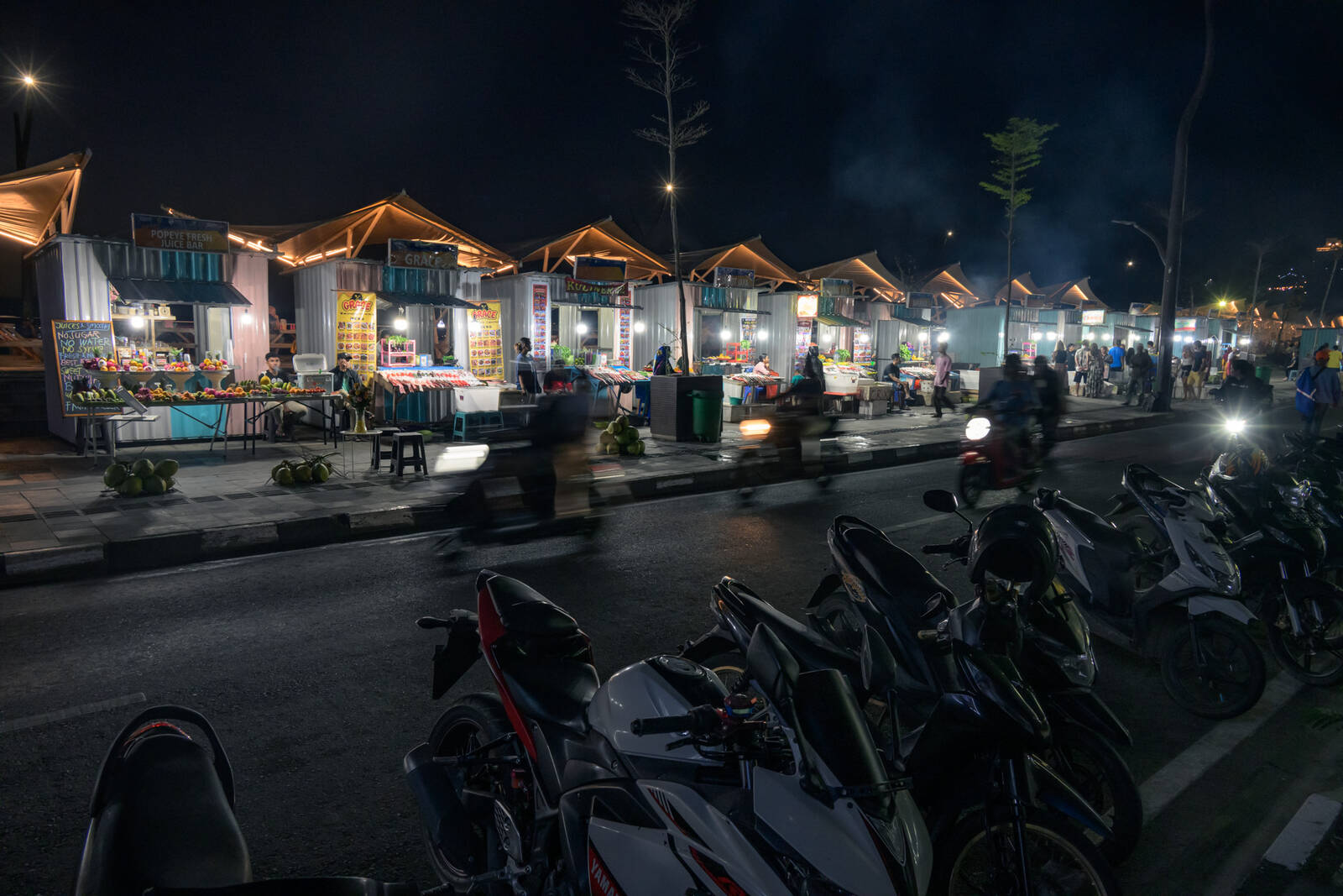 Image of Labuan Bajo Nightmarket by Luka Esenko