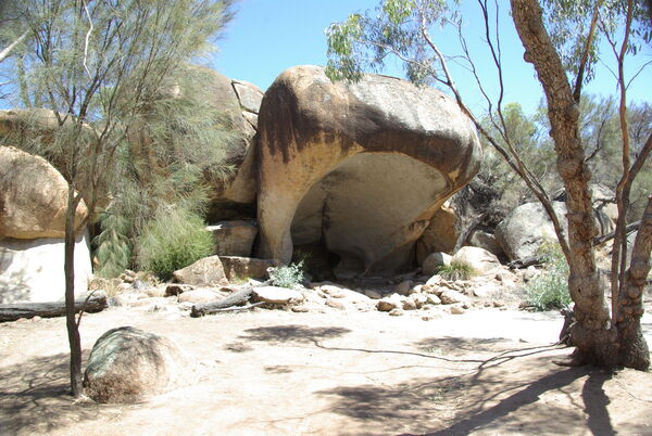 Hippo's mouth, near Wave Rock