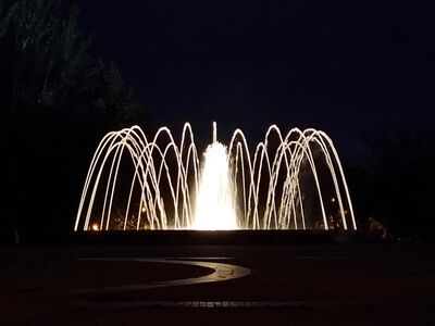 The Fuente del Parque de las Cruces (Fountain of the Park of the Crosses) 
