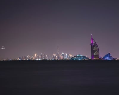 pictures of the United Arab Emirates - Burj Al Arab from Palm Island
