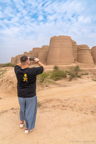 Pakistan images - Derawar Fort