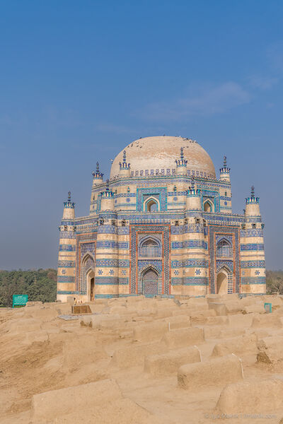 pictures of Pakistan - Uch Sharif Tomb