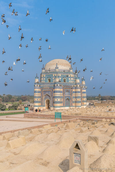 photo locations in Pakistan - Uch Sharif Tomb