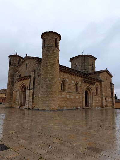 Castilla Y Leon photography locations - Church of Saint Martin of Tours, Frómista