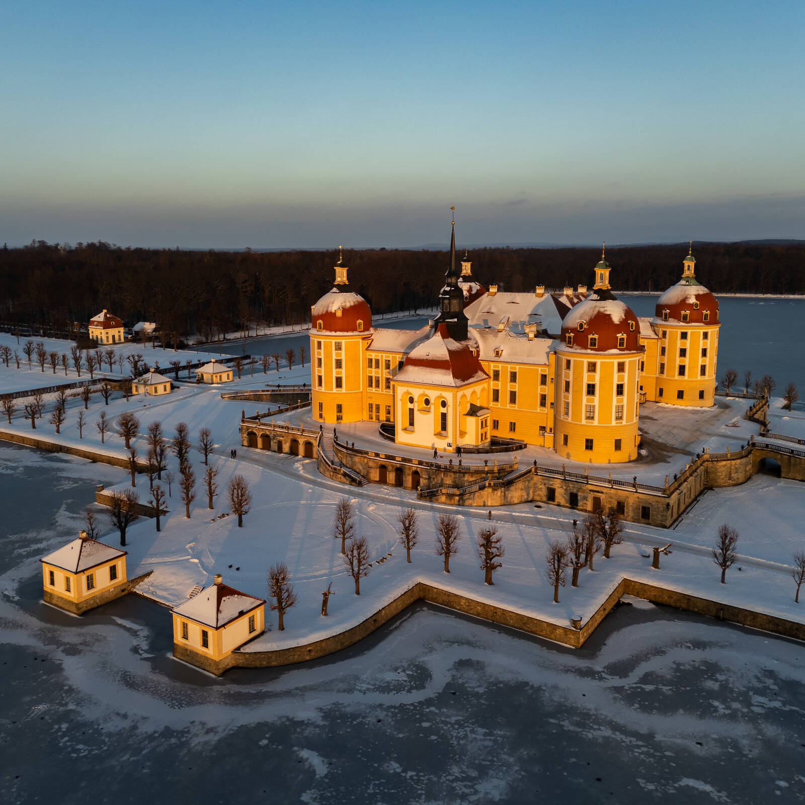 Image of Moritzburg Castle by Ella-Maxine Wolleswinkel