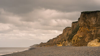 United Kingdom pictures - Weybourne beach and clifftop