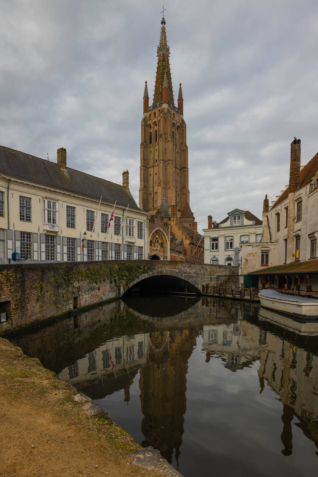 Image of Dijver Canal by michael bennett