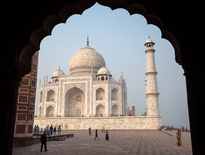 India photos - Taj Mahal - through the Gates