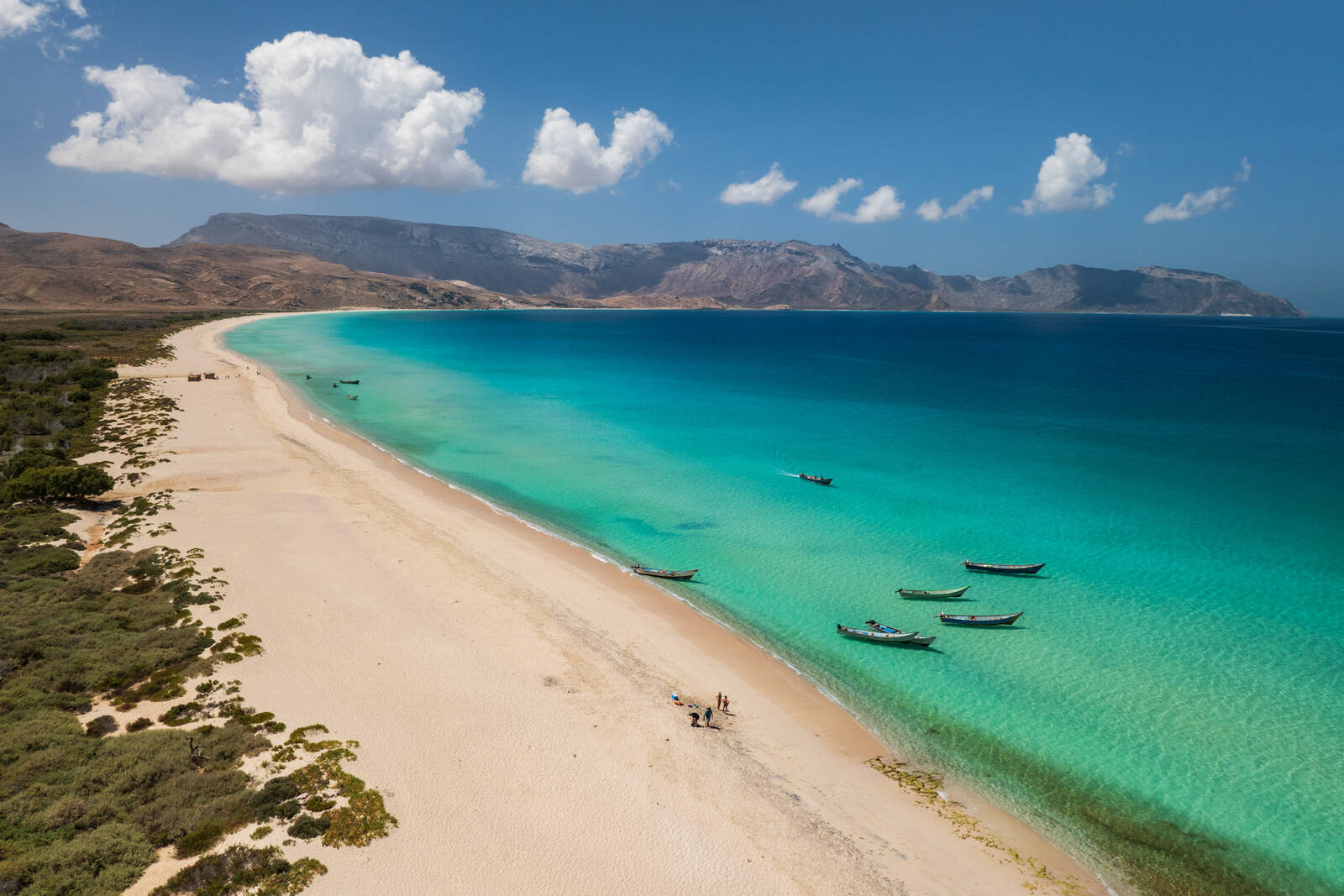 Image of Shoab Beach, Socotra by Luka Esenko