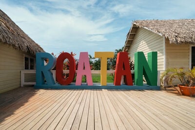 Roatan instagram spots - Hotel Las Palmas Beach Resort