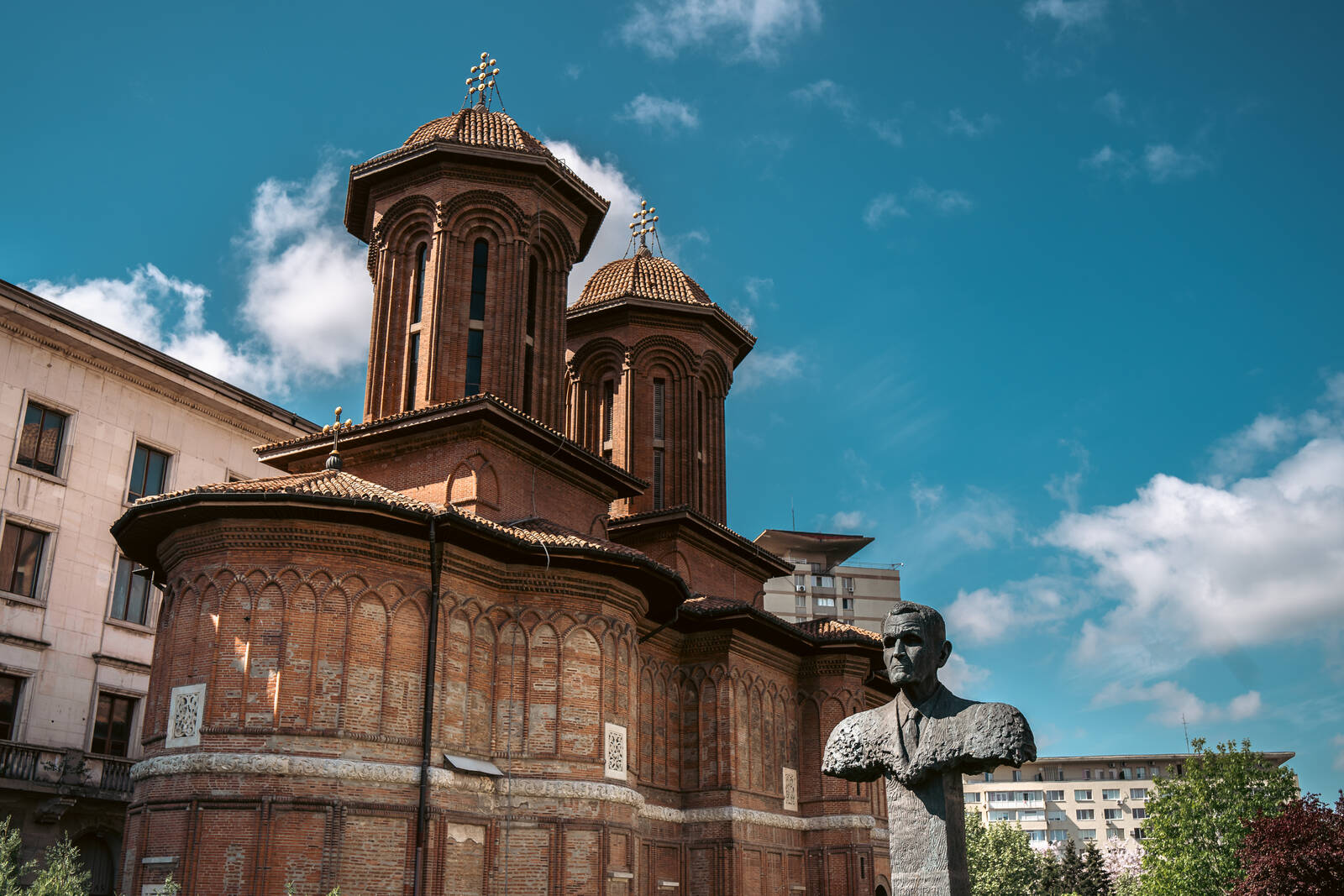 Image of Kretzulescu Church by James Billings.