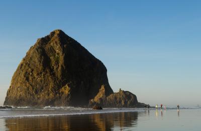 photo locations in Oregon - Haystack Rock – Cannon Beach