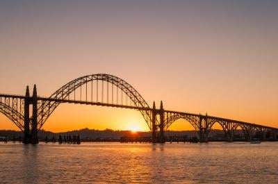 photos of Oregon Coast - Newport - Yaquina Bay Bridge