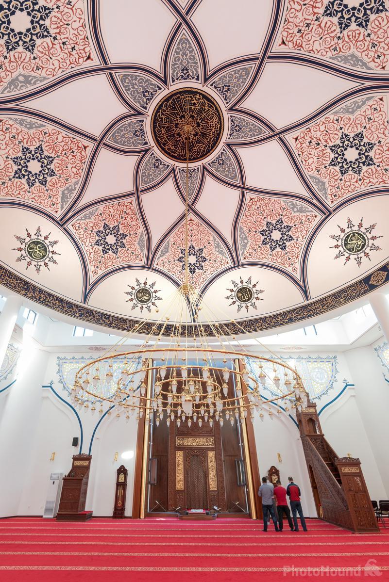 Image of Bar Mosque by Luka Esenko