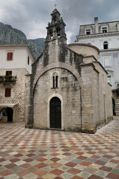 pictures of Coastal Montenegro - Kotor Trg Svetog Luke 
