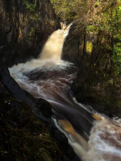 images of The Yorkshire Dales - Ingleton Waterfalls Trail