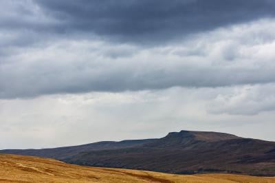 pictures of The Yorkshire Dales - Wild Boar Fell from Keld Road
