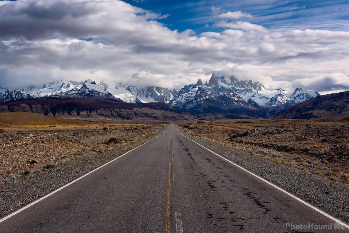 Image of EC - Road to Fitz Roy by Hougaard Malan
