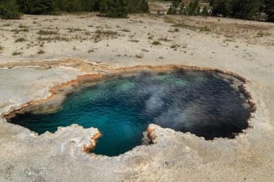 instagram locations in Yellowstone National Park - FLD - Surprise Pool