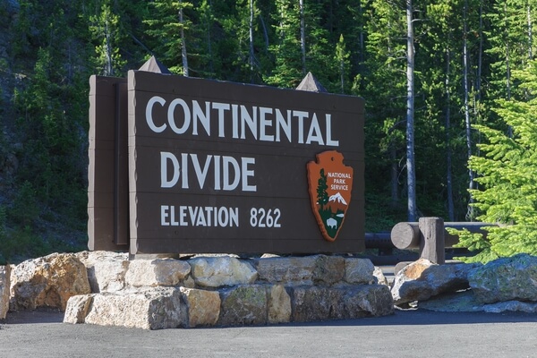 Continental Divide sign, Isa Lake