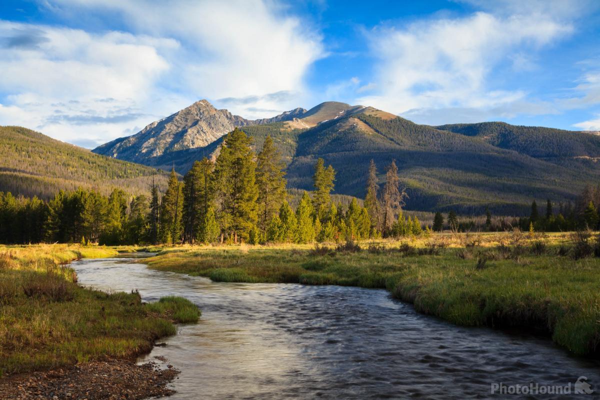 Image of WR - Kawuneeche Valley Overlook by Erik Stensland