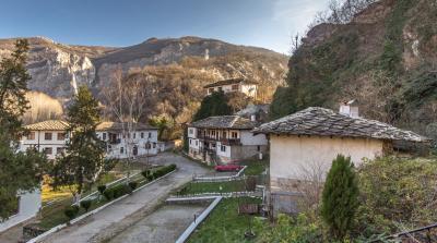 images of Bulgaria - Cherepish monastery