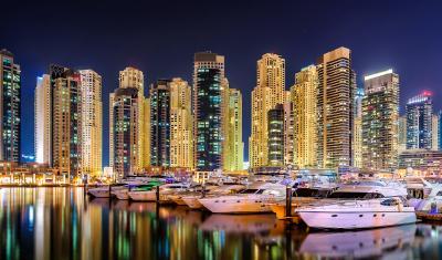 Photographing Dubai - Marina SW - Yacht club