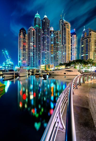 pictures of the United Arab Emirates - Marina Walk Westside
