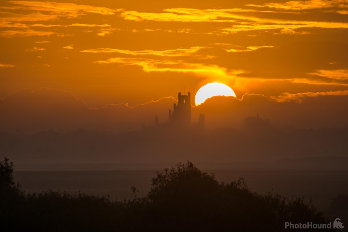Image of Ely Cathedral from Coveney by Andrew Sharpe
