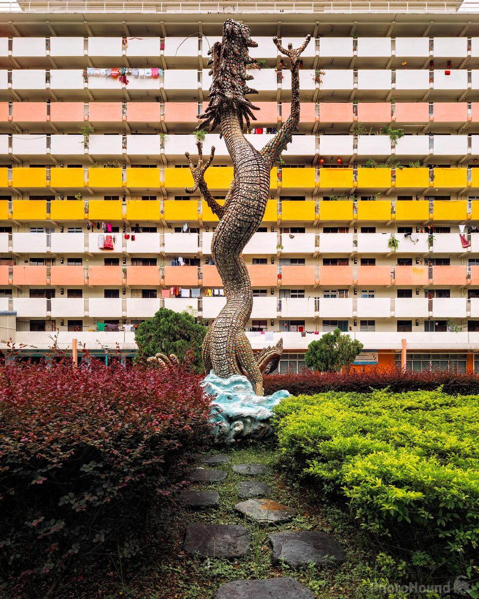 Image of Whampoa Dragon Fountain Statue by Jon Chiang