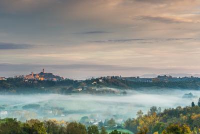 pictures of San Miniato, Tuscany - Via Casale