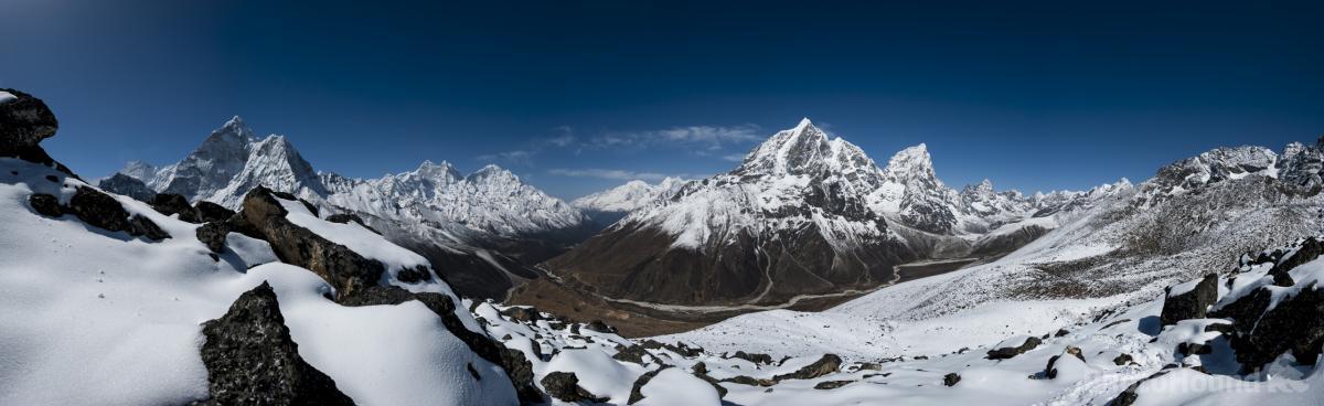 Image of Nangkartsang viewpoint above Dingboche by Alex Treadway