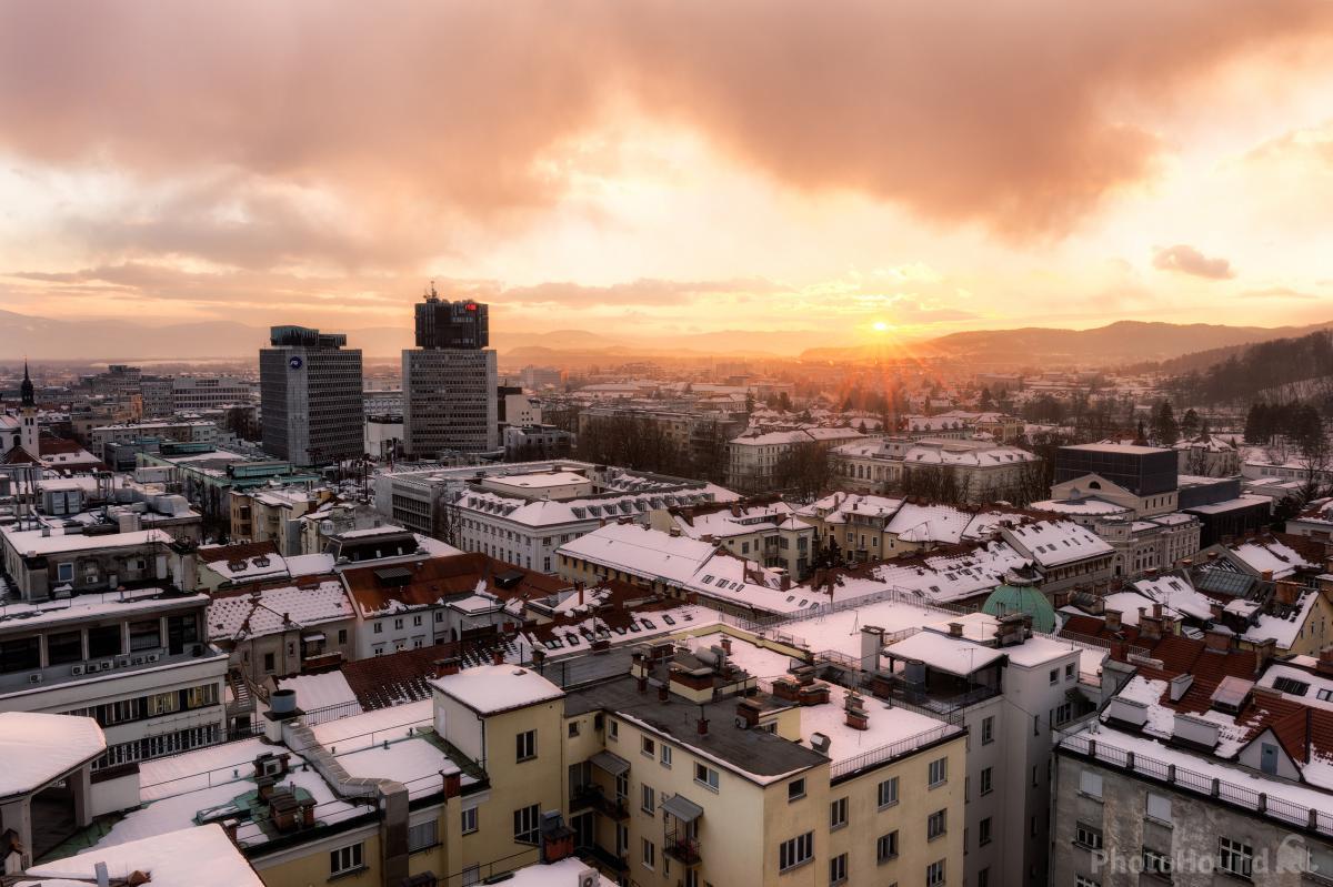 Image of Nebotičnik - city view by Luka Esenko