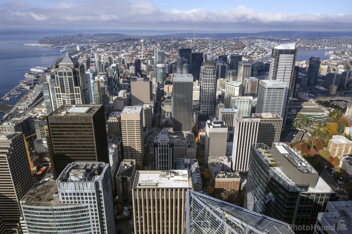 Image of Columbia Center – Sky View Observatory by T. Kirkendall and V. Spring