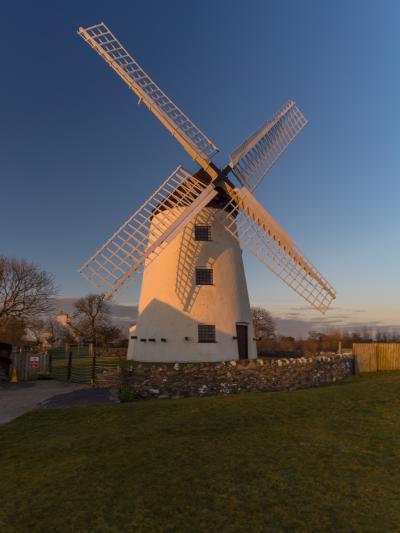 images of North Wales - Lynnon Mill