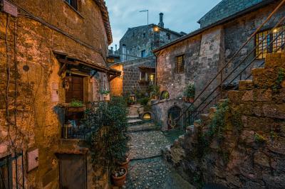 images of Italy - Calcata