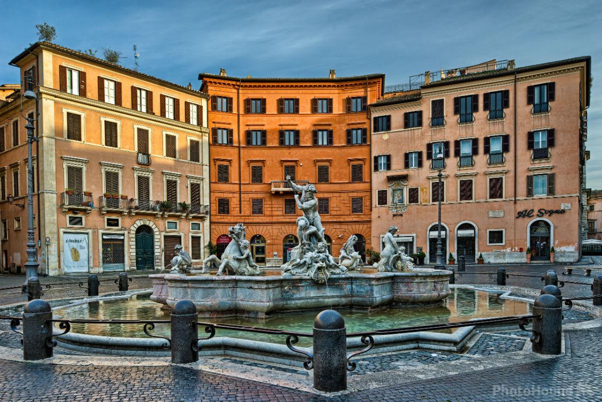 Image of Piazza Navona by Massimo Squillace