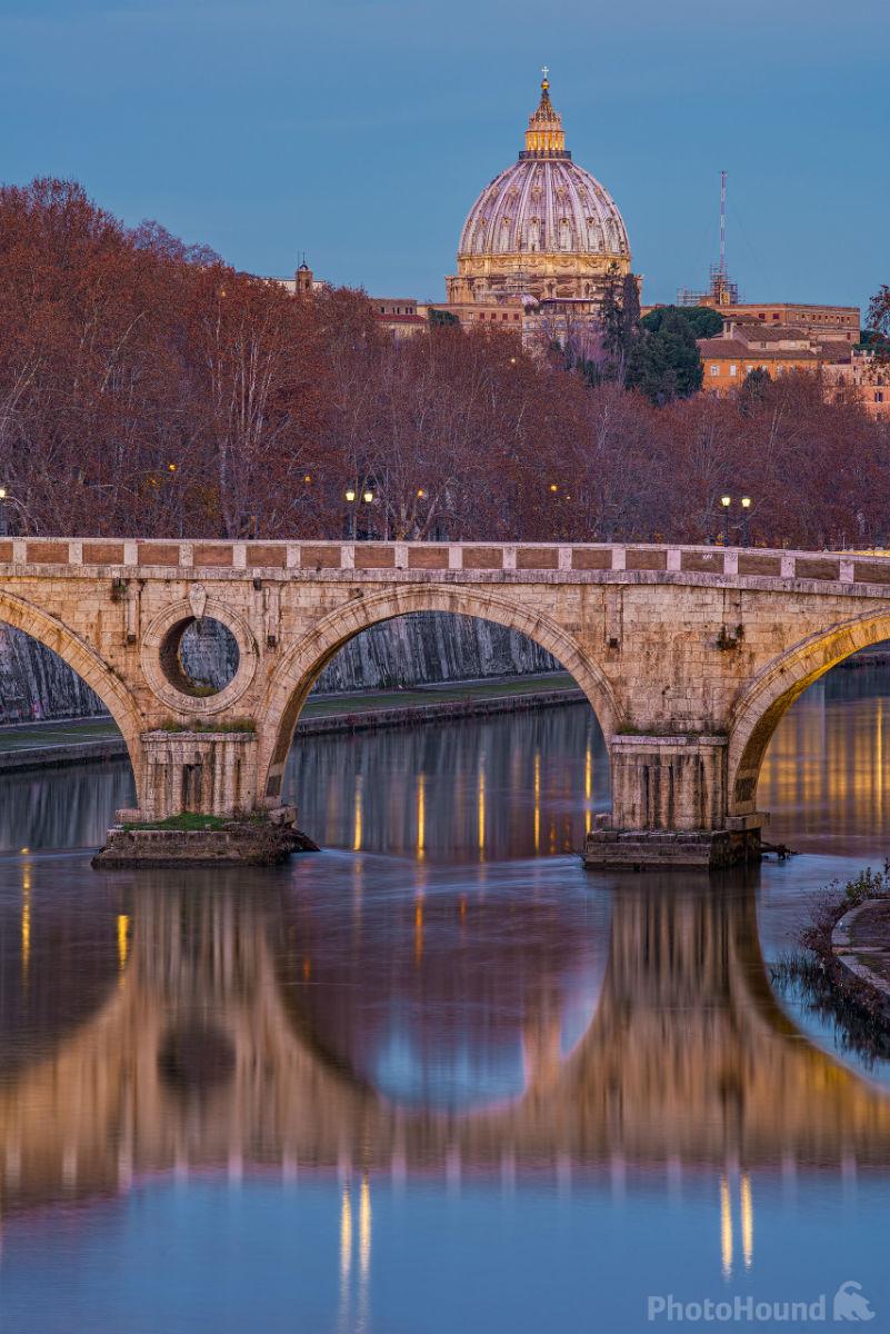 Image of Ponte Sisto View by Massimo Squillace