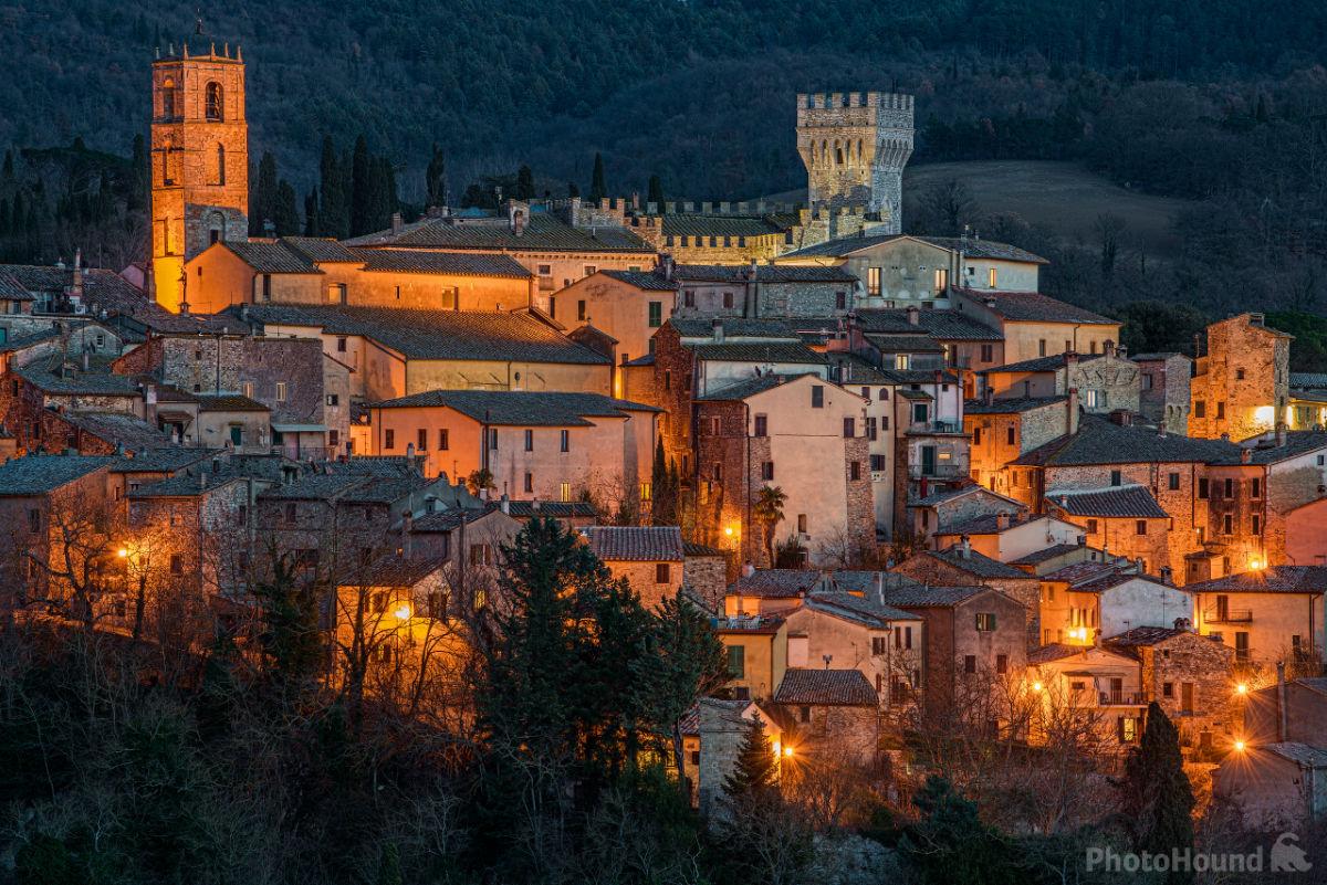 Image of San Casciano dei Bagni by Massimo Squillace