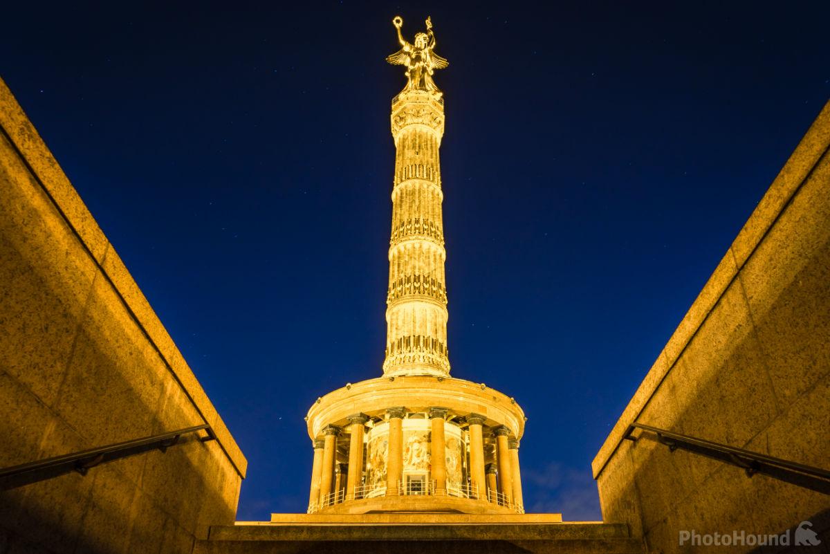 Image of Victory Column by Fabian Pfitzinger