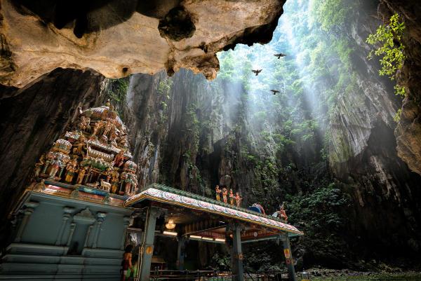 photo spots in Malaysia - Batu Caves