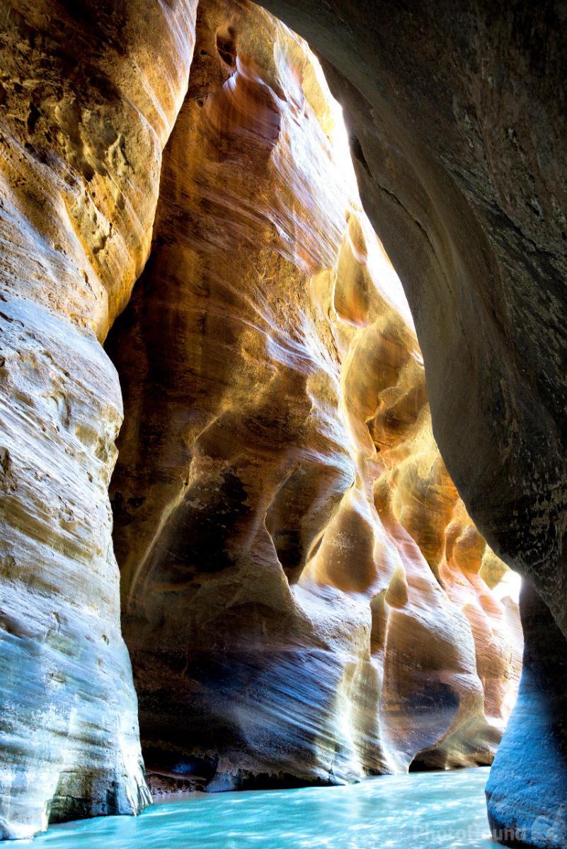 Image of Parunuweap Canyon by Laurent Martres