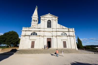 pictures of Istria - Sveta Fema Church Front