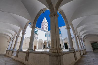 pictures of Istria - Piran Monastery 